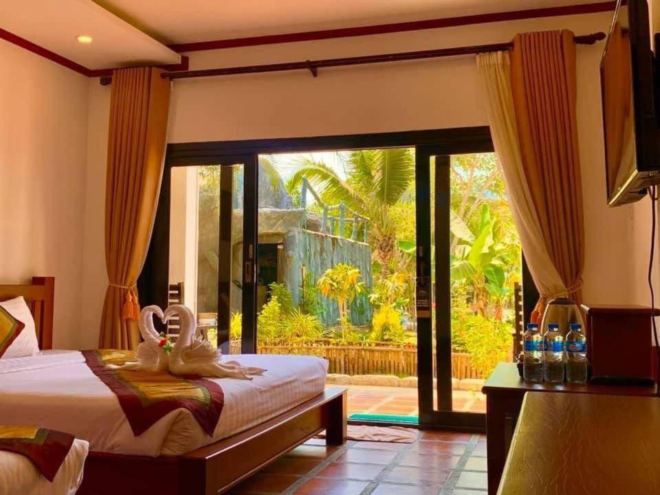 Vang Vieng Savanh Sunset View Resort Ngoại thất bức ảnh