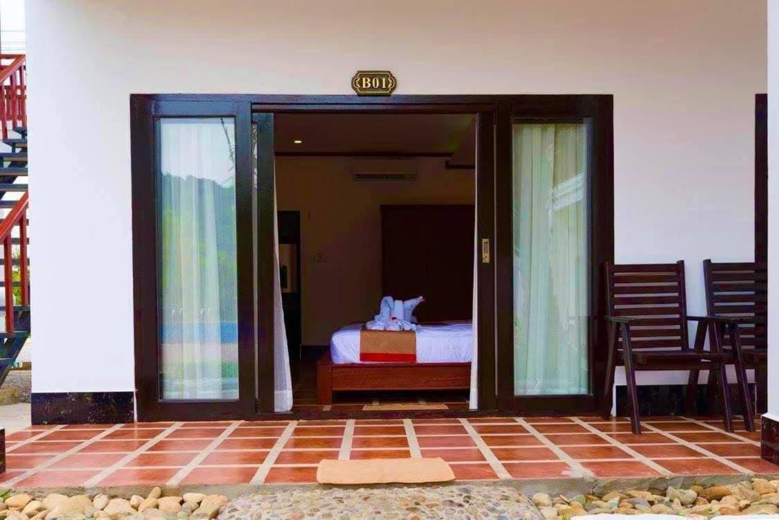Vang Vieng Savanh Sunset View Resort Ngoại thất bức ảnh
