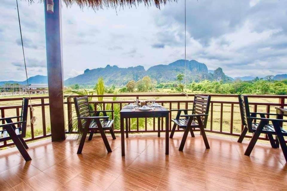 Vang Vieng Savanh Sunset View Resort Ngoại thất bức ảnh
