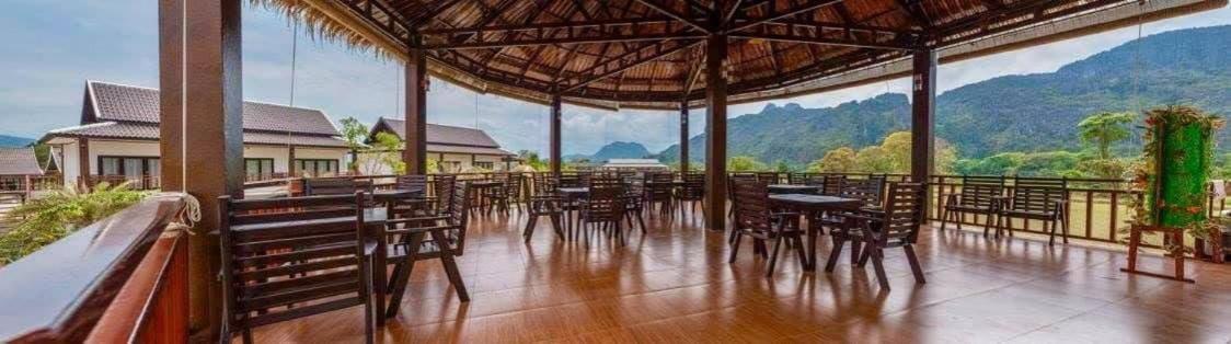 Vang Vieng Savanh Sunset View Resort Ngoại thất bức ảnh