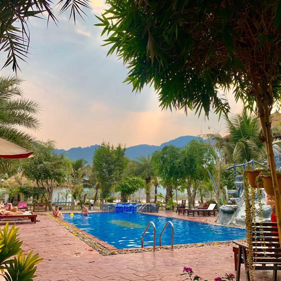 Vang Vieng Savanh Sunset View Resort Ngoại thất bức ảnh