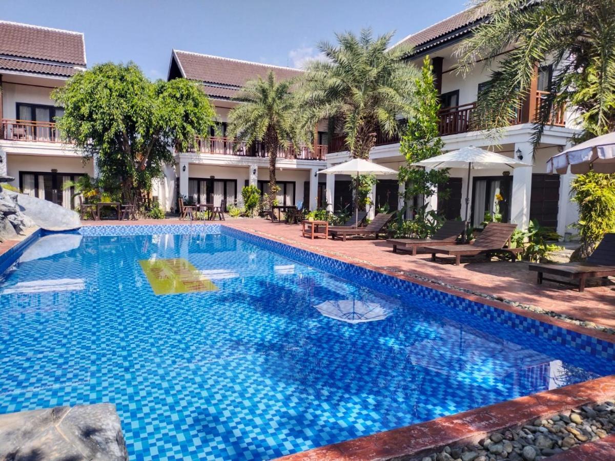 Vang Vieng Savanh Sunset View Resort Ngoại thất bức ảnh