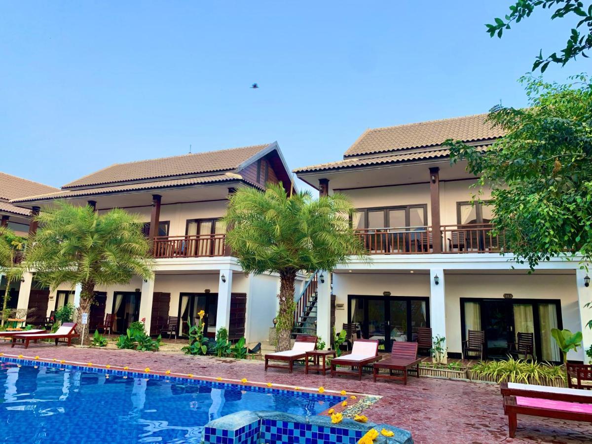 Vang Vieng Savanh Sunset View Resort Ngoại thất bức ảnh
