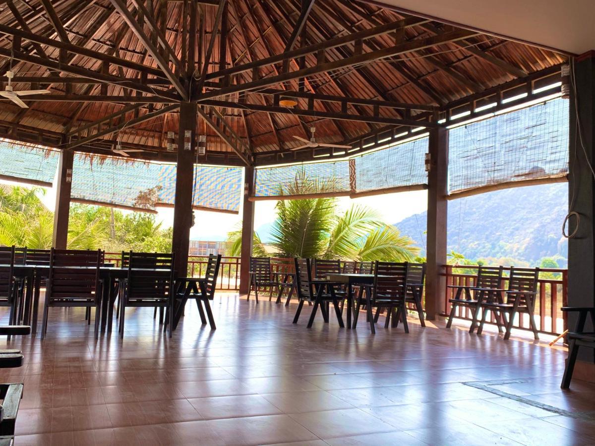 Vang Vieng Savanh Sunset View Resort Ngoại thất bức ảnh